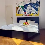 Apartment Lovely Bath & Balcony Victory Square 2