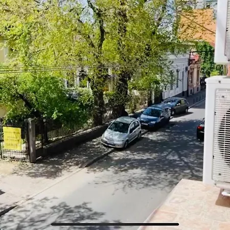 Apartamento Lovely Bath & Balcony Victory Square 2 *