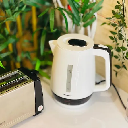 Lovely Bath & Balcony Victory Square 2 Bukareszt