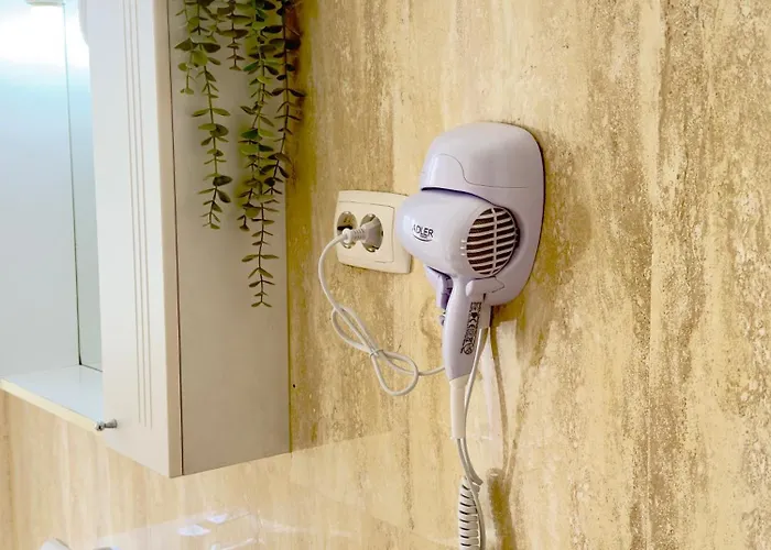 Lovely Bath & Balcony Victory Square 2 * Bucureşti